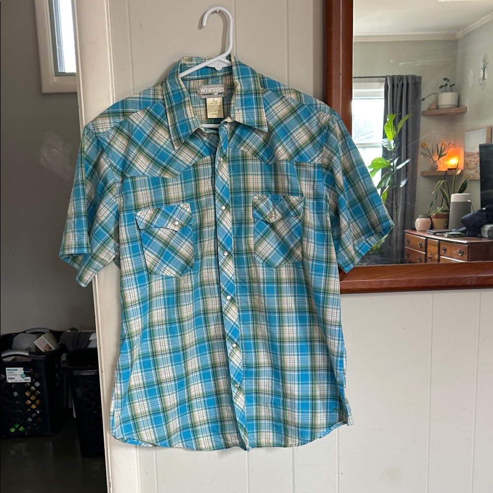 Men’s button up wrangler rancher